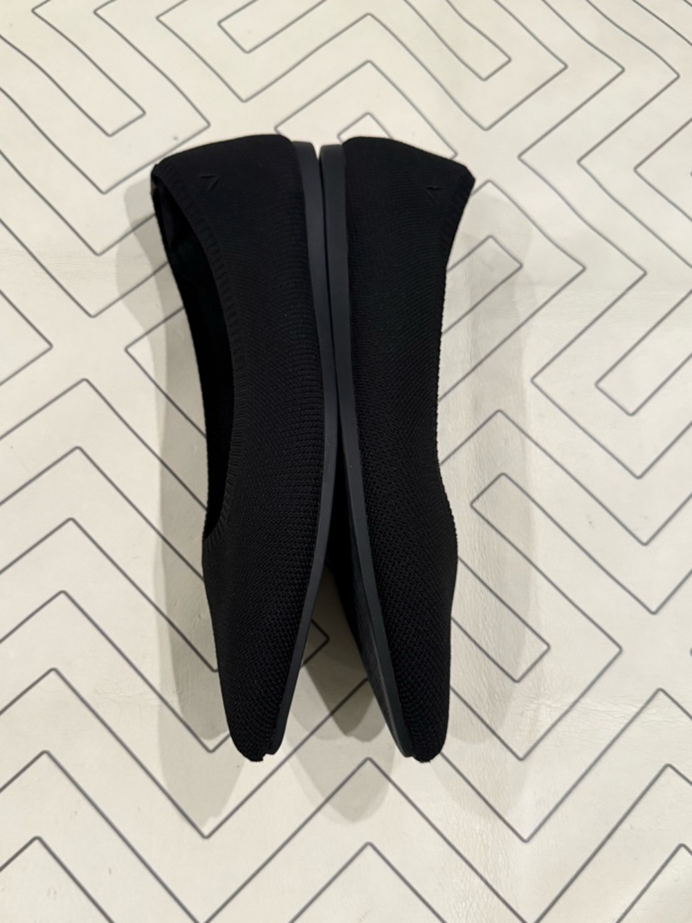 Vivaia Pointed Toe Black Flats - Picture 7 of 13